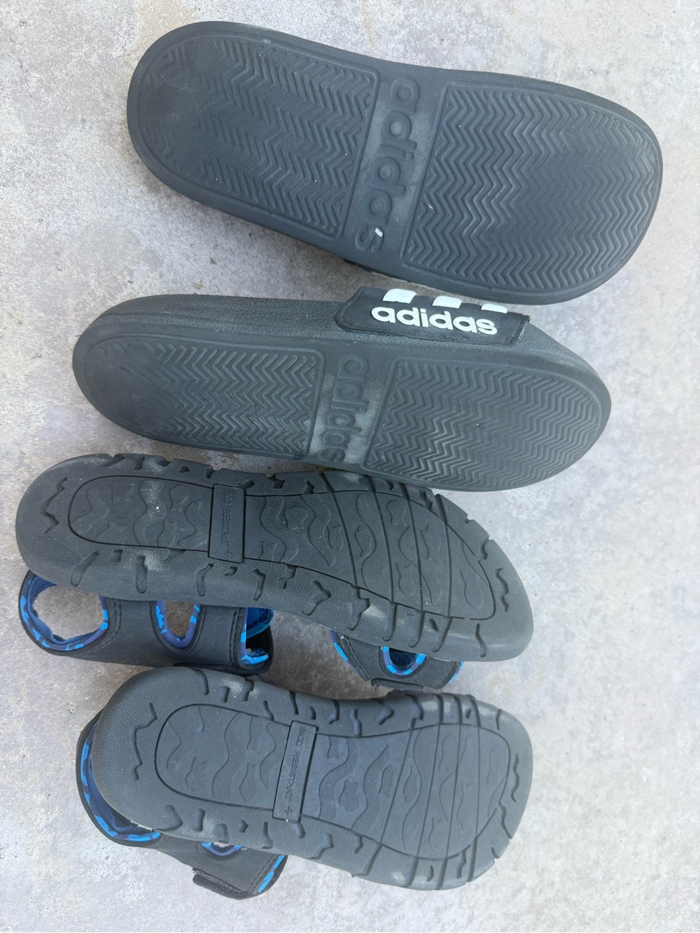 Bundle of 2 Boys Youth Shoes adidas Kids Black Slide & Boys Sport Sandals size 4 - Picture 8 of 9